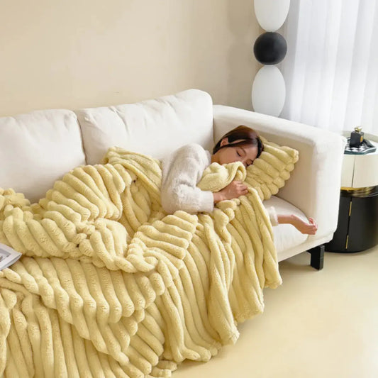 Luxurious Velvet Faux Fur Throw